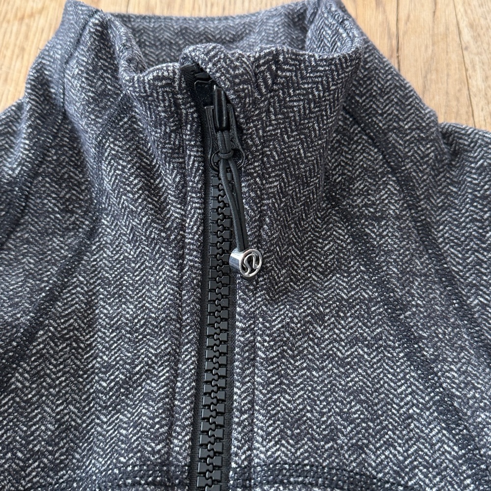 Lululemon Define Jacket EUC - image 3